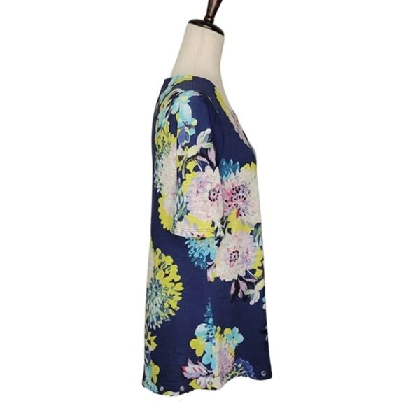 Chico's Blooming Happiness Scoop Neck Asymmetrical Grommet Tunic Size S - Picture 3 of 10